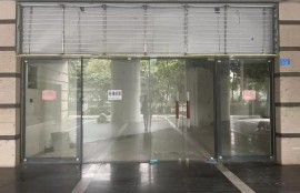 无积蓄无社保，失业深圳地产中介挣扎求生