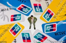 信用卡刷卡单笔限额多少？