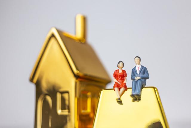买房时遇到的按揭员，收费数千元，到底帮我们做了什么？