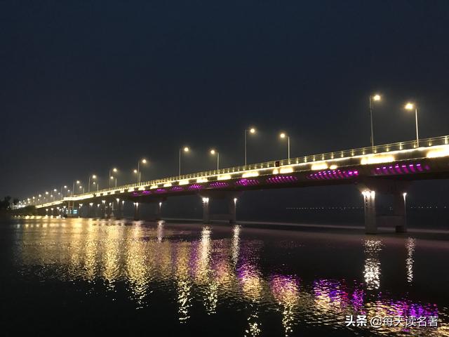 抖音上美女主播PK，那些大哥不停刷嘉年华有什么目的？